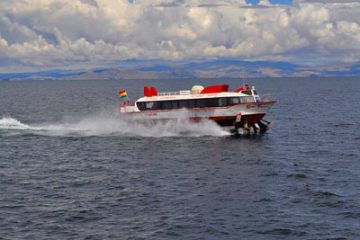 sun island moon island bolivia by hydrofoil